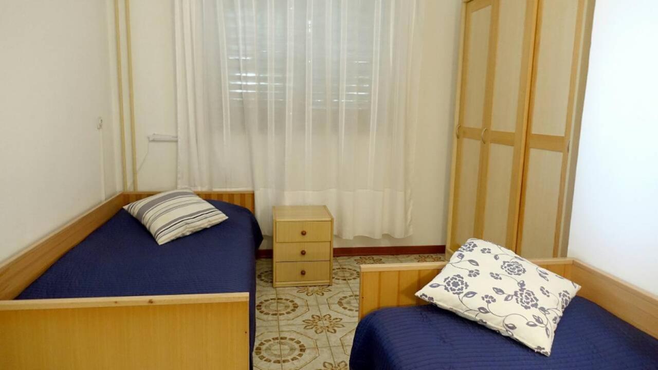 Calm Sea View Apartment Banjole Bagian luar foto